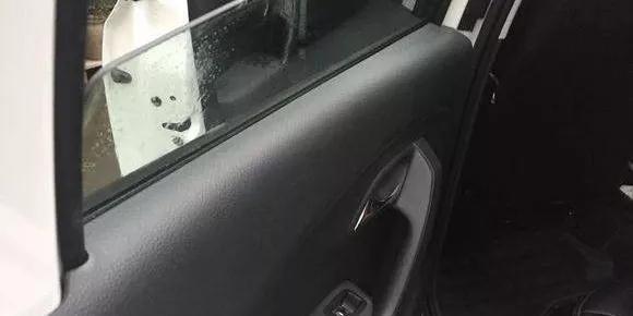 汽車保養(yǎng)之車窗